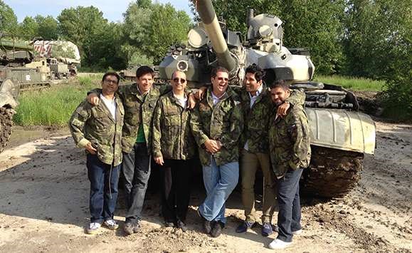 battle-tank-taxi-ride-355px-2.jpg