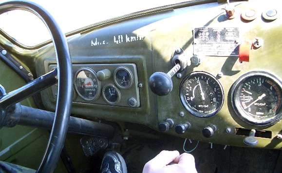 truck-offroad-driving-2.jpg