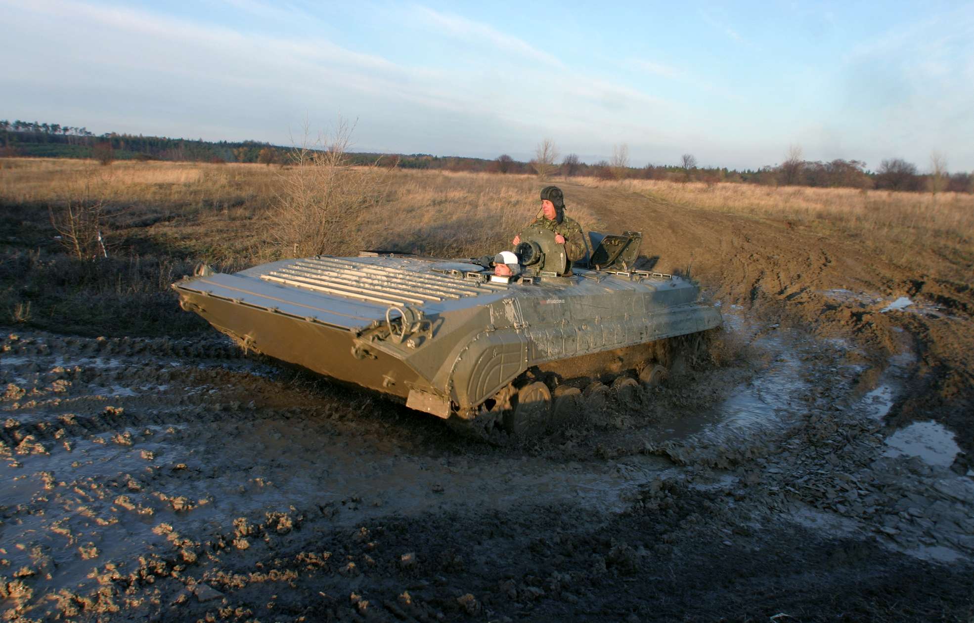 Fahrt mit dem Kampfschützenpanzer BMP-1