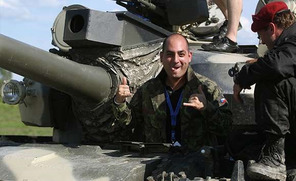 battle-tank-driving-2.jpg