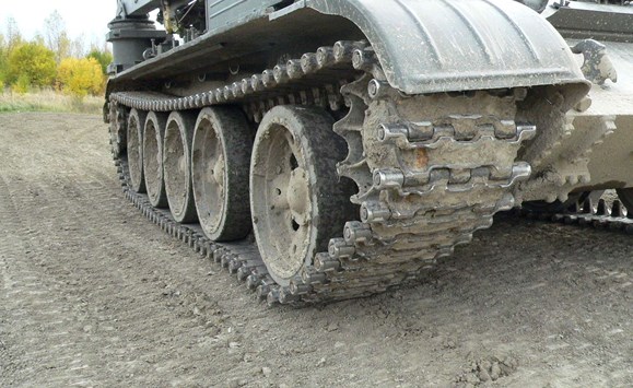 battle-tank-drivingl-gallery-2.jpg