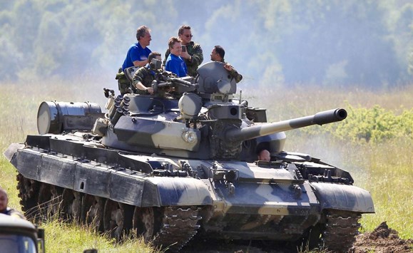 battle-tank-drivingl-gallery-5.jpg