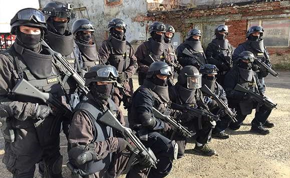 S.W.A.T. výcvik pro týmy – PREMIUM Obrázek pro S.W.A.T. výcvik pro týmy – PREMIUM