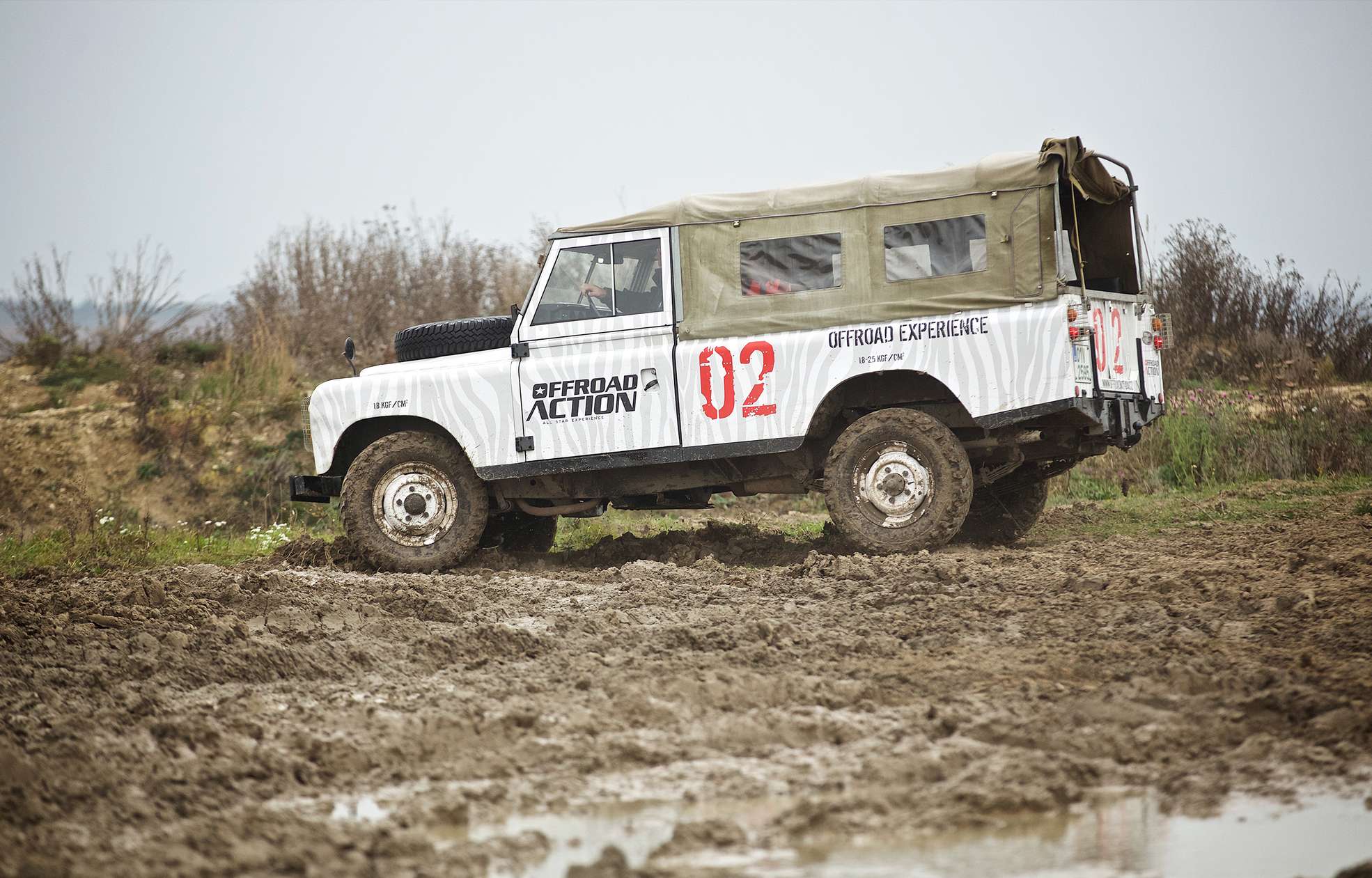 Land Rover SIII