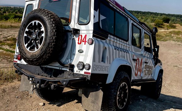 land-rover-defender-gallery-6.jpg