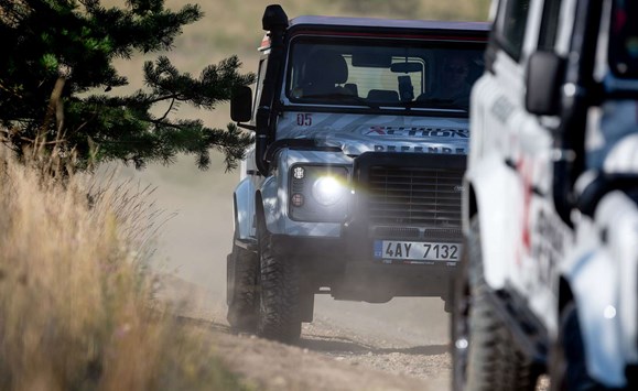 land-rover-defender-gallery-7.jpg